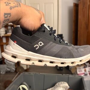 On cloud Black Running Shoes